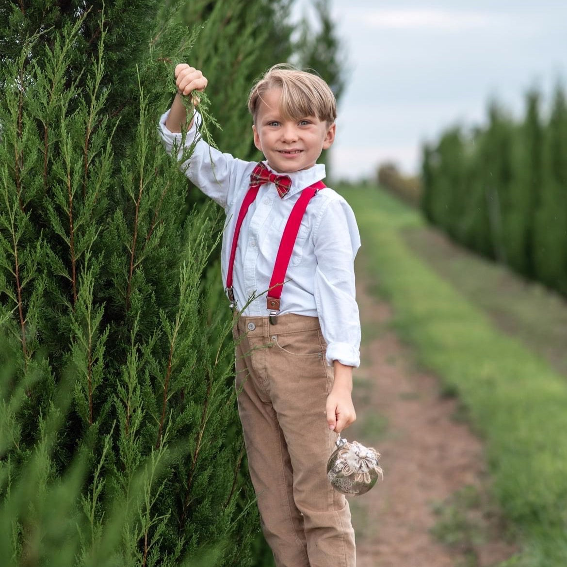 Red Plaid {Bow Tie}
