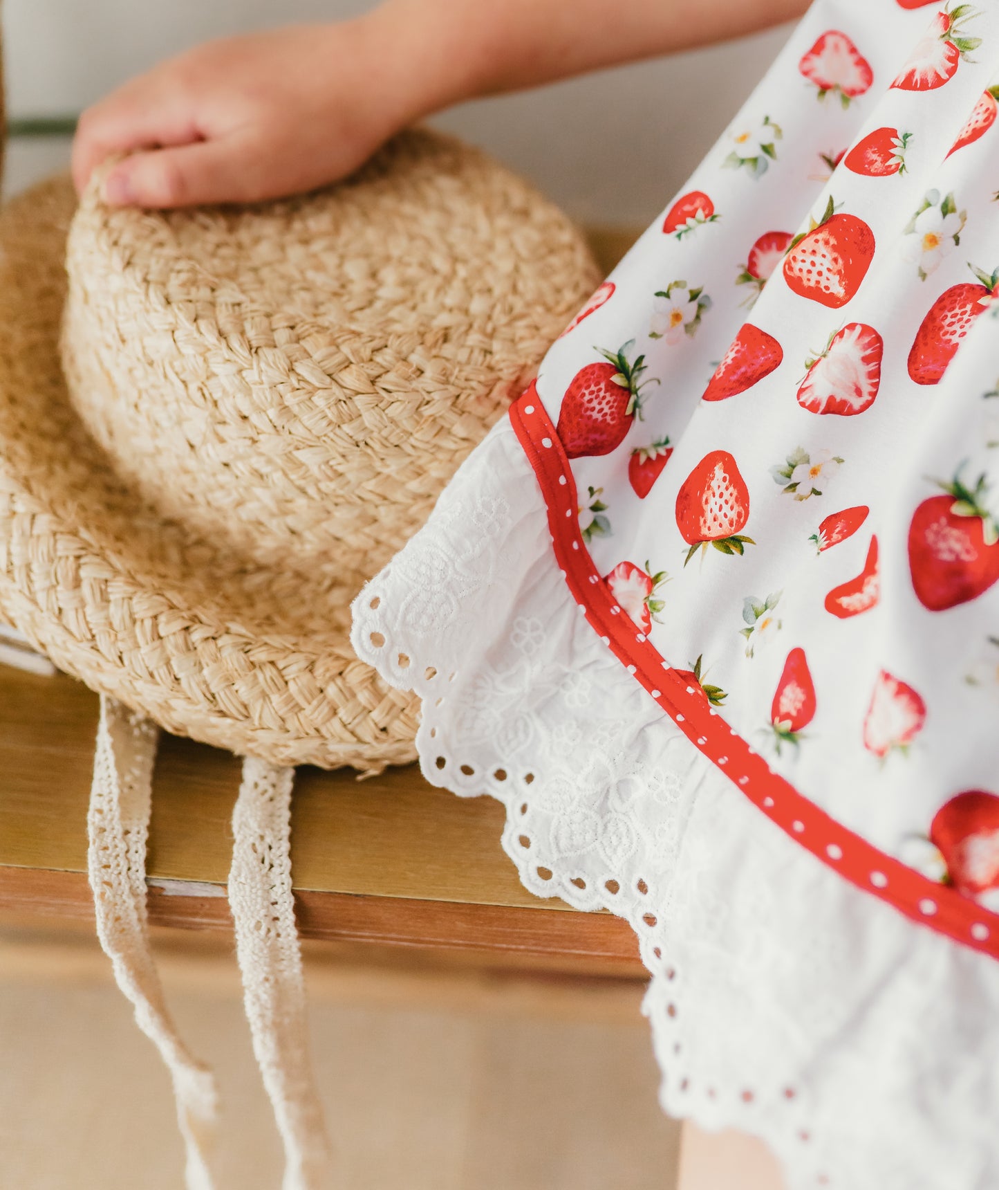 Strawberry Knit Sawyer