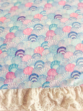 Load image into Gallery viewer, Mermaid Shells XL Blanket
