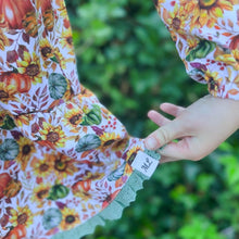 Load image into Gallery viewer, Pumpkin Floral Knit Tunic/Dress